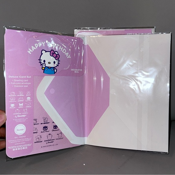 Sanrio Characters Hello Kitty and Friends HAPPY BIRTHDAY Deluxe Card Set of 2 - Picture 3 of 4